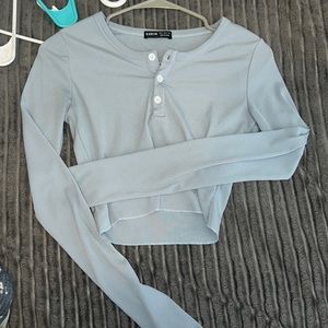 blue cropped long sleeve